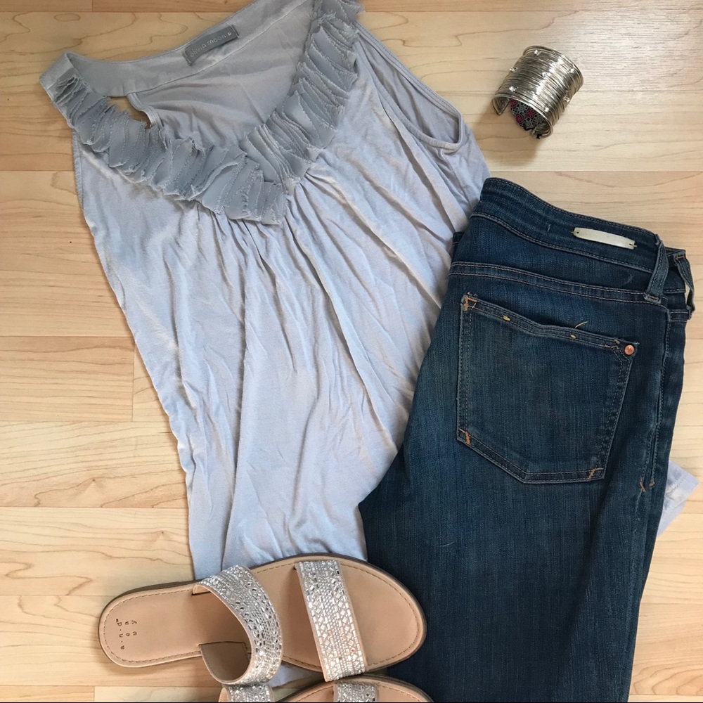 Grey v-neck tank top
